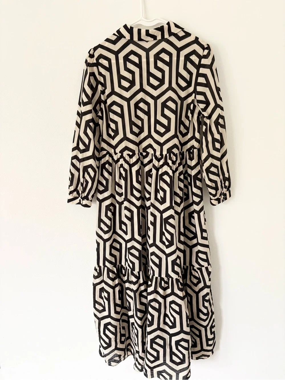 Zara Ivory Black Geometric Pattern Long Sleeve Cotton Tiered Maxi Dress Small - Picture 9 of 10